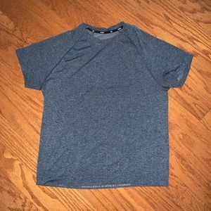 RHONE- Reign Tech Short Sleeve, medium